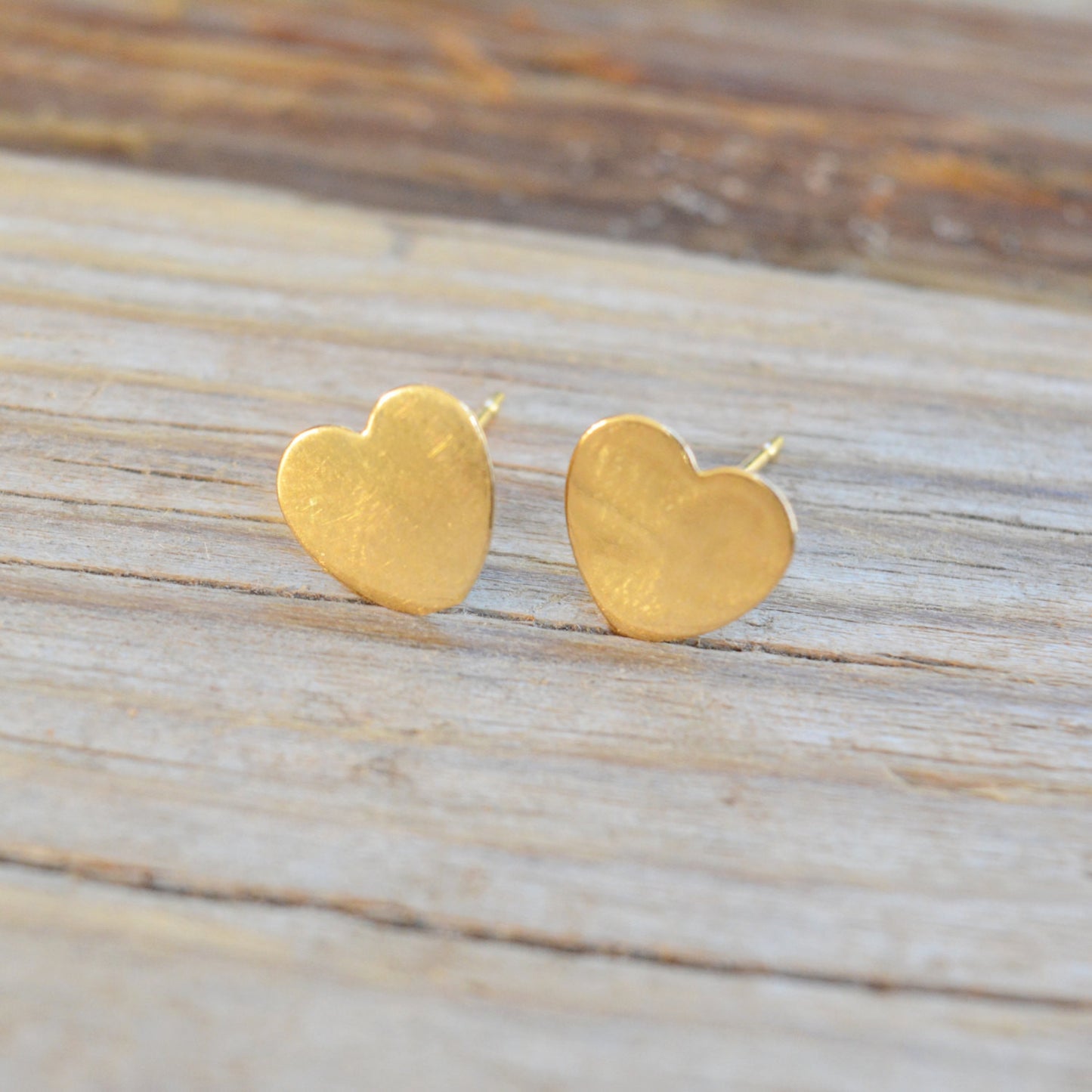 gold heart earrings