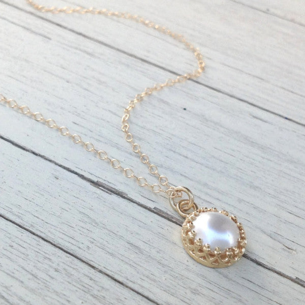 gold pearl necklace