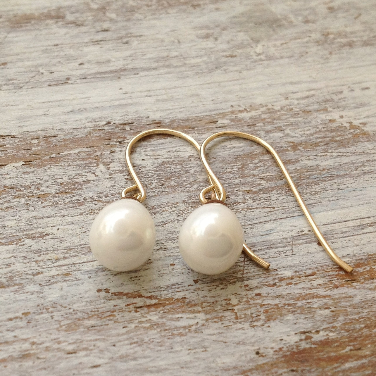 White teardrop pearl Dangle Gold Earrings